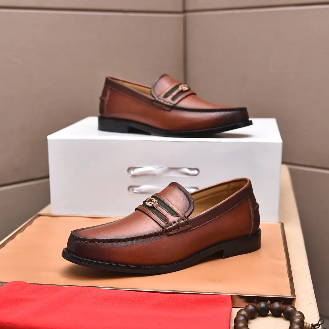 Men's shoes 💰580 📛📛Original (water-dyed cow lining) Gucci GUCCI official website formal shoes 🌀 Italian 🇮🇹 imported cowhide ➕ top imported water-dyed cowhide lining 💋 fine handmade original bottom, the real thing looks better when photographed in person Standard size 38-44